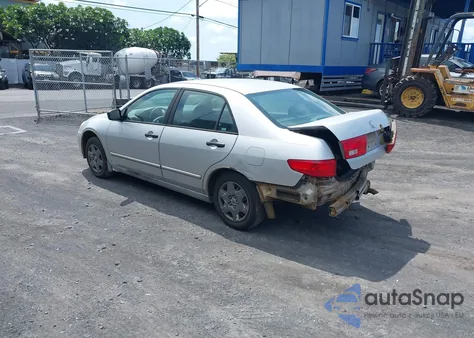 2005 Honda Accord 2.4 Dx from USA, damaged, VIN 1HGCM56135A168166